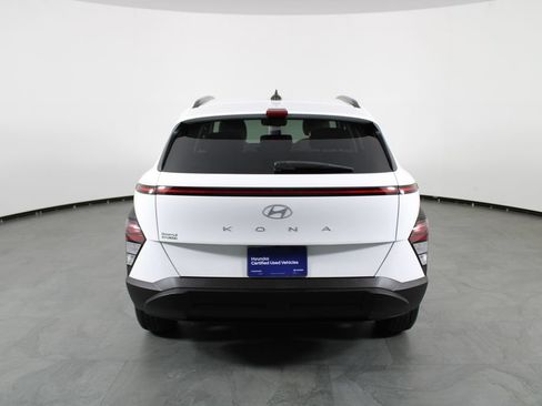 Certified 2024 Hyundai Kona SEL w/ Convenience Package FWD image 11