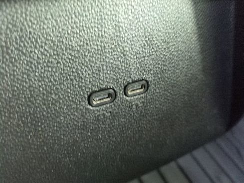 Used 2024 Chevrolet Equinox EV LT image 17