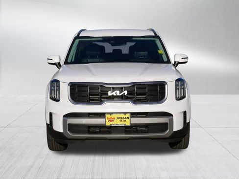 Used 2023 Kia Telluride S image 2