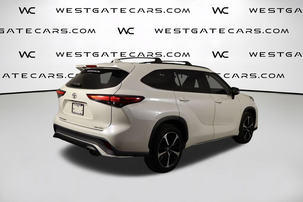 Used 2021 Toyota Highlander XSE AWD/4WD image 45