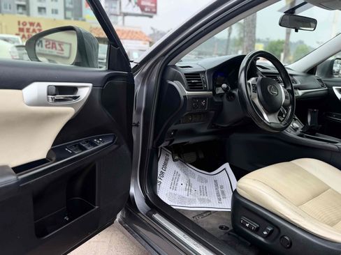 Used 2012 Lexus CT 200h FWD image 15