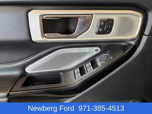 Used 2021 Ford Explorer ST w/ ST Street Pack AWD/4WD image 11