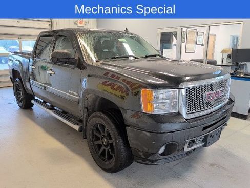 Used 2010 GMC Sierra 1500 Denali AWD/4WD image 5