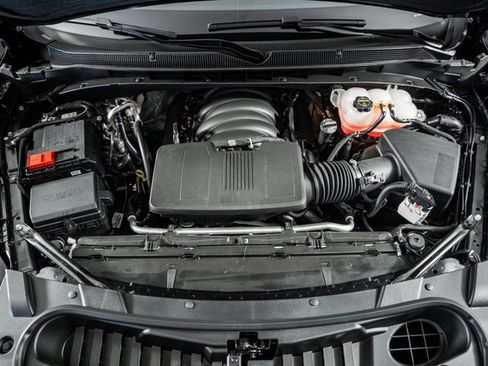 New 2026 Chevrolet Suburban Premier image 22