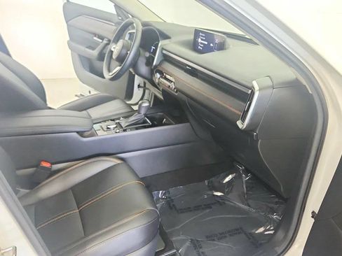 Used 2025 MAZDA CX-50 AWD 2.5 Hybrid w/ Premium Pkg image 28