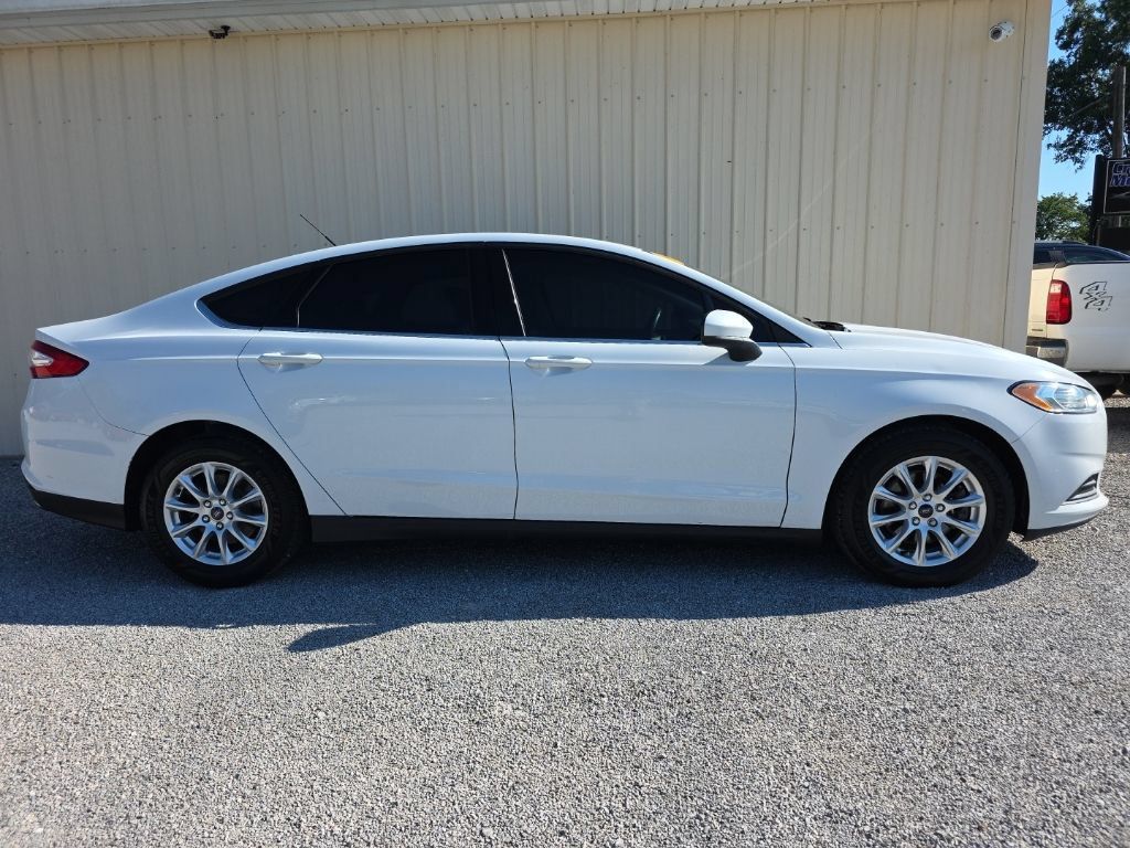 Used 2016 Ford Fusion S FWD image 3