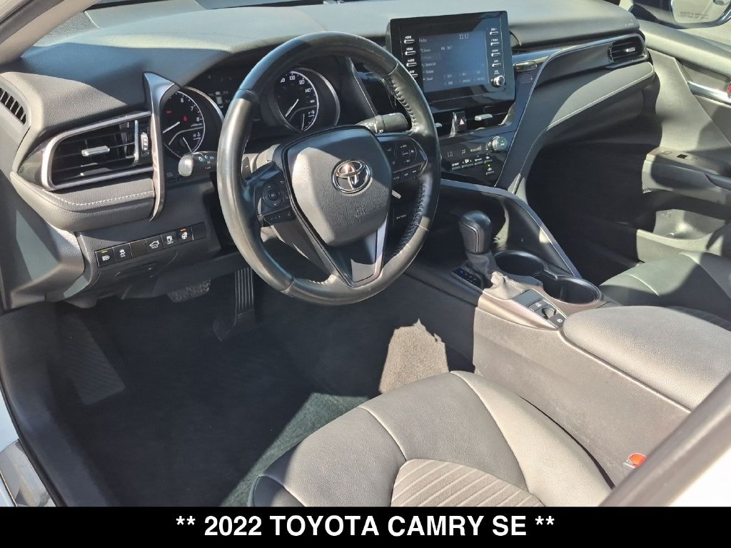 Used 2022 Toyota Camry SE AWD/4WD image 2