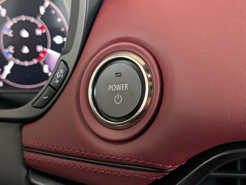 Certified 2025 MAZDA CX-70 Plug-In Hybrid w/ Premium Plus AWD/4WD image 25