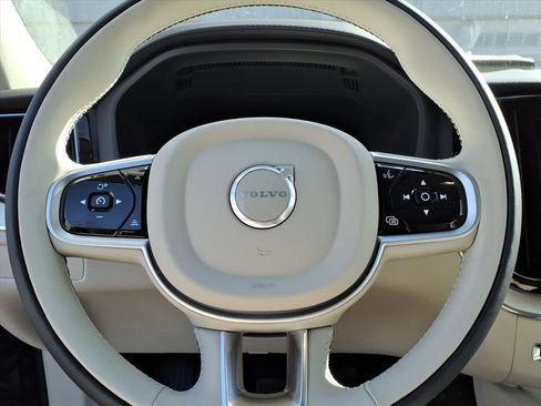 New 2026 Volvo XC60 B5 Ultra w/ Protection Package Premier AWD/4WD image 28