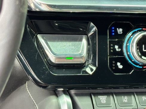 Used 2025 GMC Sierra 2500 Denali Ultimate w/ Max Trailering Package AWD/4WD image 22