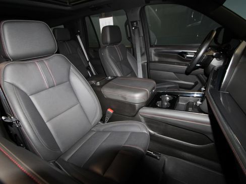 Used 2026 Chevrolet Tahoe RST w/ RST Capability Package AWD/4WD image 24