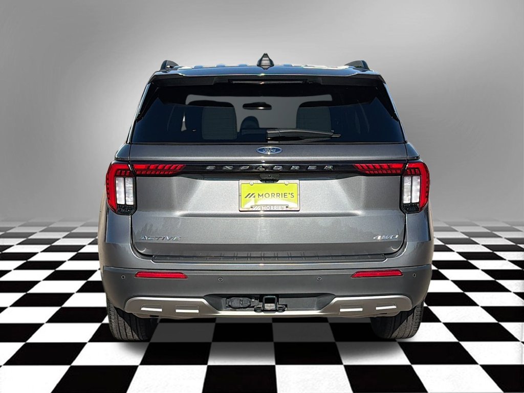 Used 2025 Ford Explorer Active w/ Active Comfort Package AWD/4WD image 8