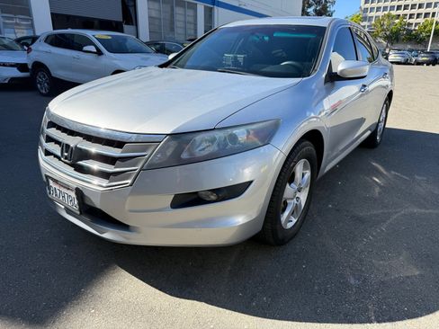 Used 2010 Honda Crosstour EX image 1