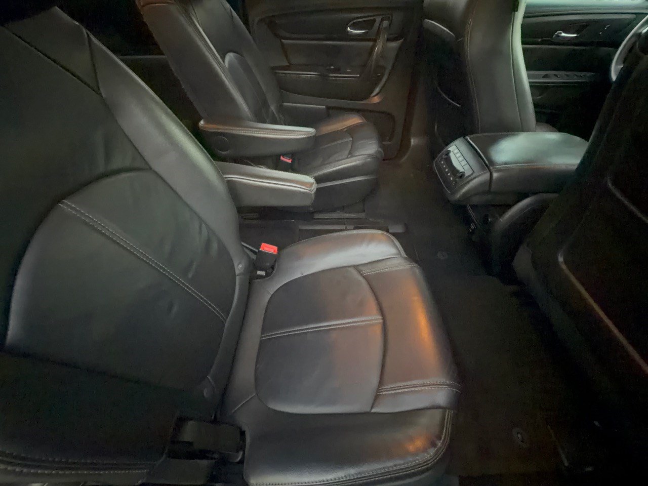 Used 2015 GMC Acadia SLT AWD/4WD image 29