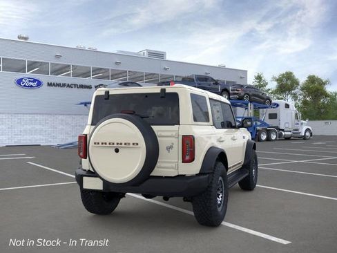 New 2026 Ford Bronco Outer Banks image 8