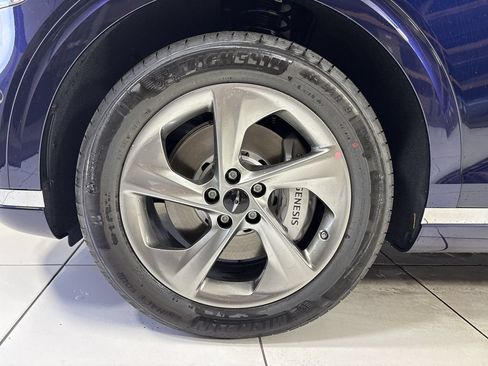 New 2026 Genesis GV70 2.5T Advanced AWD/4WD image 19