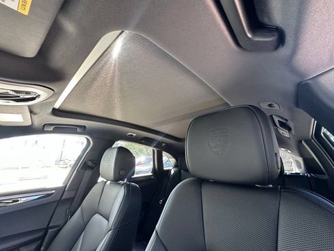 Used 2026 Porsche Macan AWD/4WD image 25
