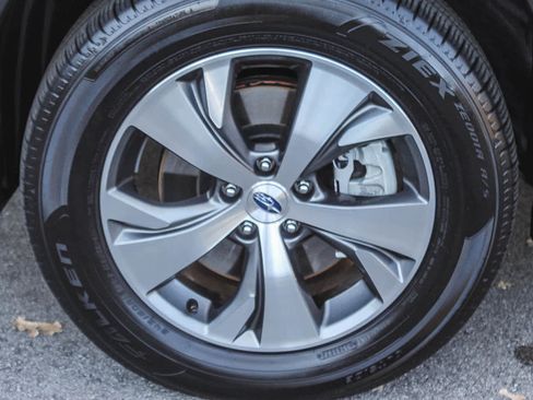 Used 2025 Subaru Ascent Premium image 10