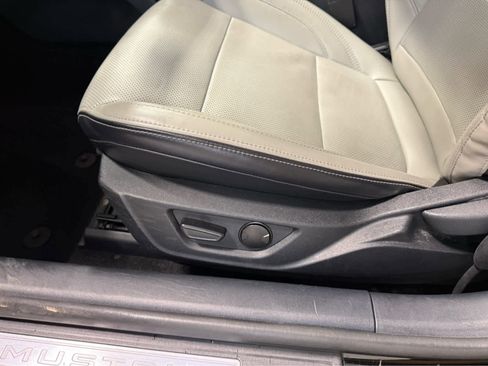 Used 2024 Ford Mustang Premium image 8