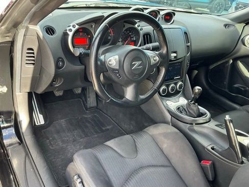 Used 2017 Nissan 370Z Base image 7