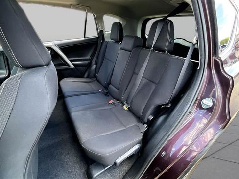 Used 2017 Toyota RAV4 XLE w/ Premium Special Value Package FWD image 18