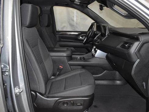 Used 2024 GMC Yukon SLE image 29
