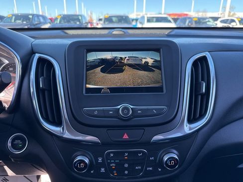 Used 2019 Chevrolet Equinox LT image 14