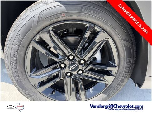 New 2026 Chevrolet Trax ACTIV w/ Sunroof Package FWD image 9