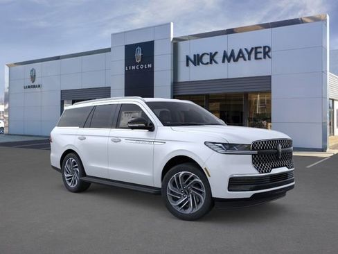 New 2026 Lincoln Navigator Premiere AWD/4WD image 8