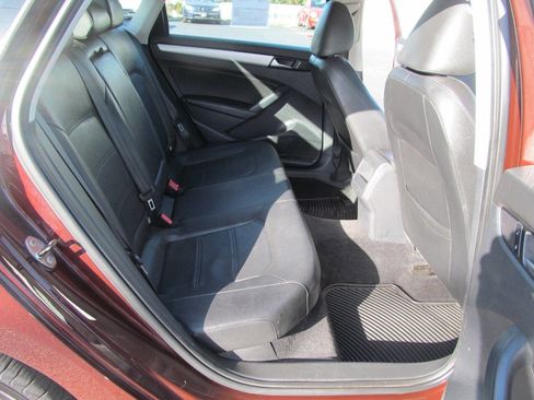 Used 2012 Volkswagen Passat 2.5 SE image 20