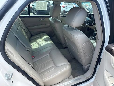 Used 2010 Cadillac DTS FWD image 36