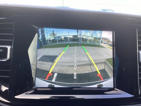 Used 2024 Dodge Durango SXT image 16