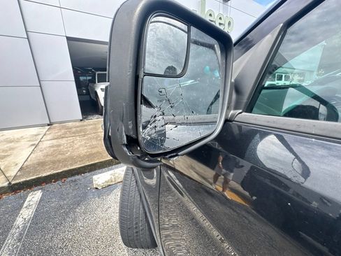 Used 2015 Ford Explorer Limited w/ Equipment Group 301A FWD image 47