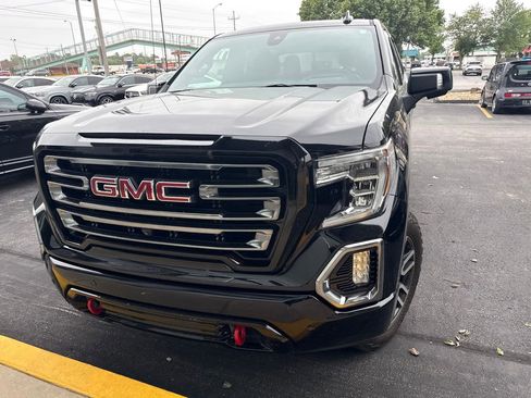Used 2020 GMC Sierra 1500 AT4 w/ AT4 Premium Package AWD/4WD image 2
