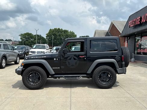 Used 2016 Jeep Wrangler Rubicon w/ Power Convenience Group AWD/4WD image 3