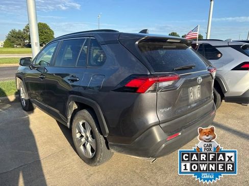 Used 2020 Toyota RAV4 XLE w/ Convenience Package AWD/4WD image 7
