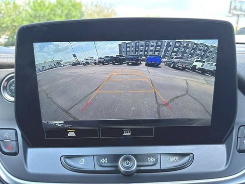 Used 2025 Chevrolet Blazer LT AWD/4WD image 14