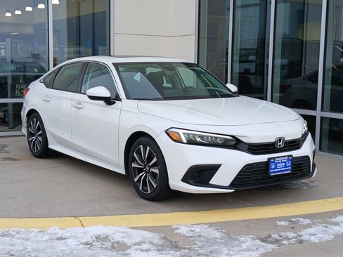 Used 2022 Honda Civic EX image 5