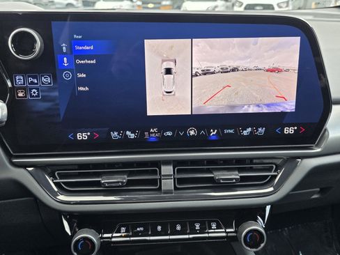 Used 2025 Chevrolet Equinox EV RS image 28