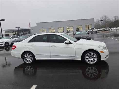 Used 2013 Mercedes-Benz E 350 Sedan image 2