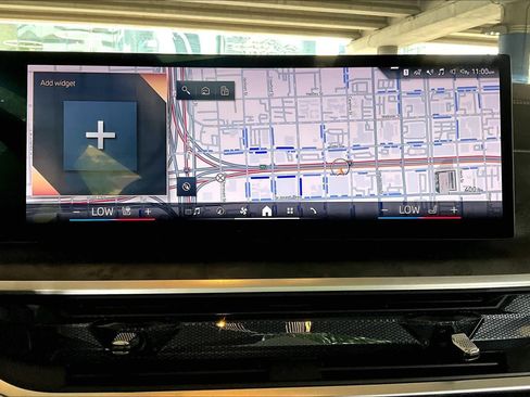 Used 2025 BMW X7 xDrive40i w/ Premium Package AWD/4WD image 30
