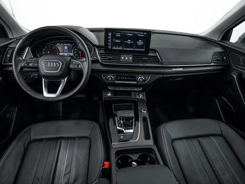 Used 2023 Audi Q5 2.0T Premium w/ Convenience Package AWD/4WD image 16