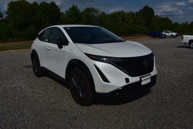 Used 2024 Nissan Ariya AWD image 3