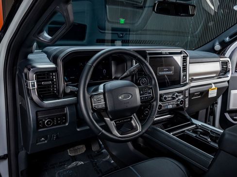 Used 2026 Ford F250 Platinum AWD/4WD image 17