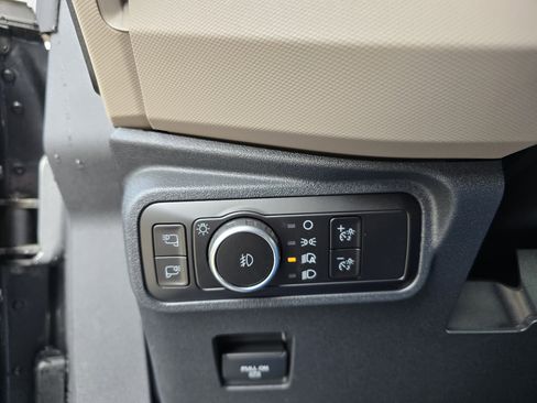 Used 2023 Ford Bronco Wildtrak image 16