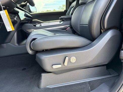 New 2025 Lincoln Navigator L Reserve w/ Jet Appearance Package image 20