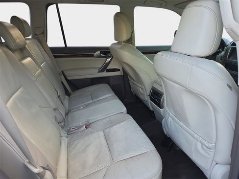 Used 2015 Lexus GX 460 460 image 11
