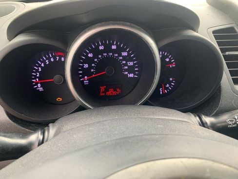 Used 2013 Kia Soul + FWD image 11
