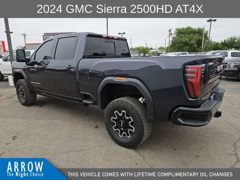 Used 2024 GMC Sierra 2500 AT4X AWD/4WD image 8
