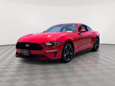 Used 2020 Ford Mustang Coupe RWD image 3
